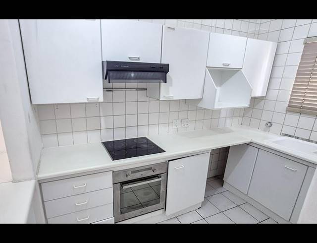 2 BEDROOM APARTMENT FOR SALE IN SANDTON CENTRAL